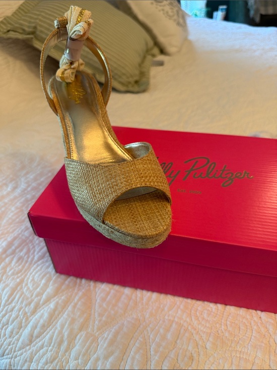 Lilly Pulitzer Shoes - Lilly Pulitzer Metallic Gold Wedge Espadrilles